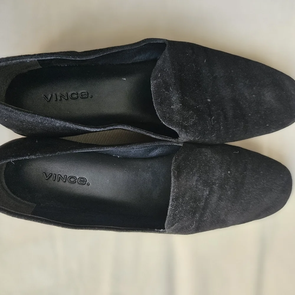 Vince Paz Black Womens size 7.5 Suede Loafer